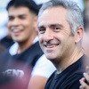 Logo Andrés Larroque: "El reencuentro con uno se da en el encuentro con otro"