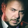 Logo Entrevista a Luis Ziembrowski, sobre su experiencia en Microteatro, en "De regreso por El Mundo".