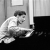 Logo Clásica y Universitaria | Especial Glenn Gould