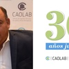Logo Aniversario CAOLAB: El tesorero Fabian Diaz y un testimonio de color