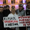 Logo Susana Aranda: "los vecinos pedimos que Klaukol deje de matarnos"
