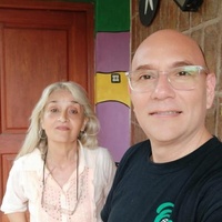 Logo Y Vos Qué Pensás