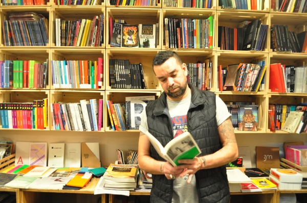 Leonardo Oyola Presenta Chamamé Feria del Libro Pulxo 95.1