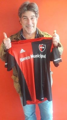 2016-09-21 PELOTA AL MEDIO "Hincha y famoso" Pachu Peña @radiounla  @pachu_penia | RadioCut Argentina